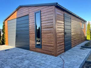 Garaż Blaszany 5,00m x 6,00m pokryty blachodachówką