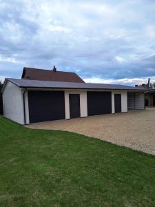 Garaż Blaszany 11m + wiata 3,5m x 7,5m | 2x Brama segmentowa